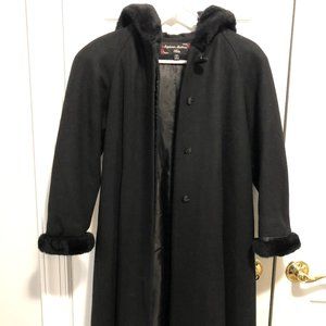 Girls' black long wool coat with fur trim